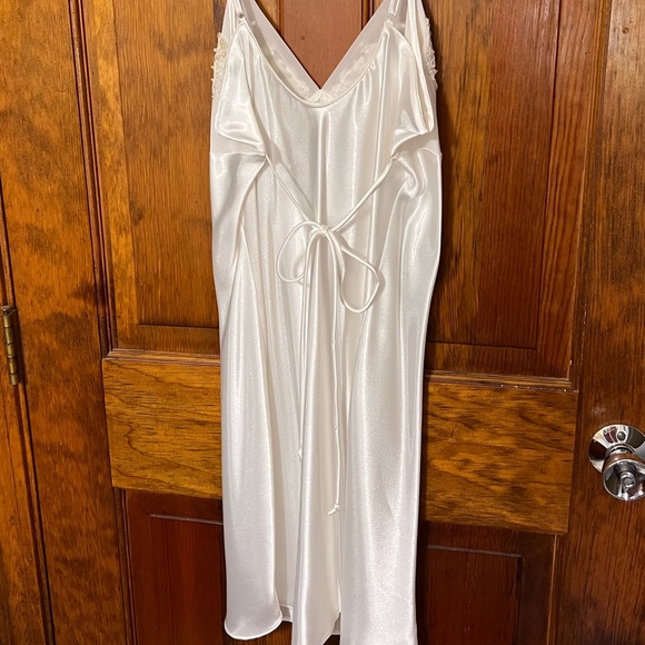 😍Vintage - Ivory Peignoir Set - Chemise with Matching Robe -size small - Picture 6 of 11